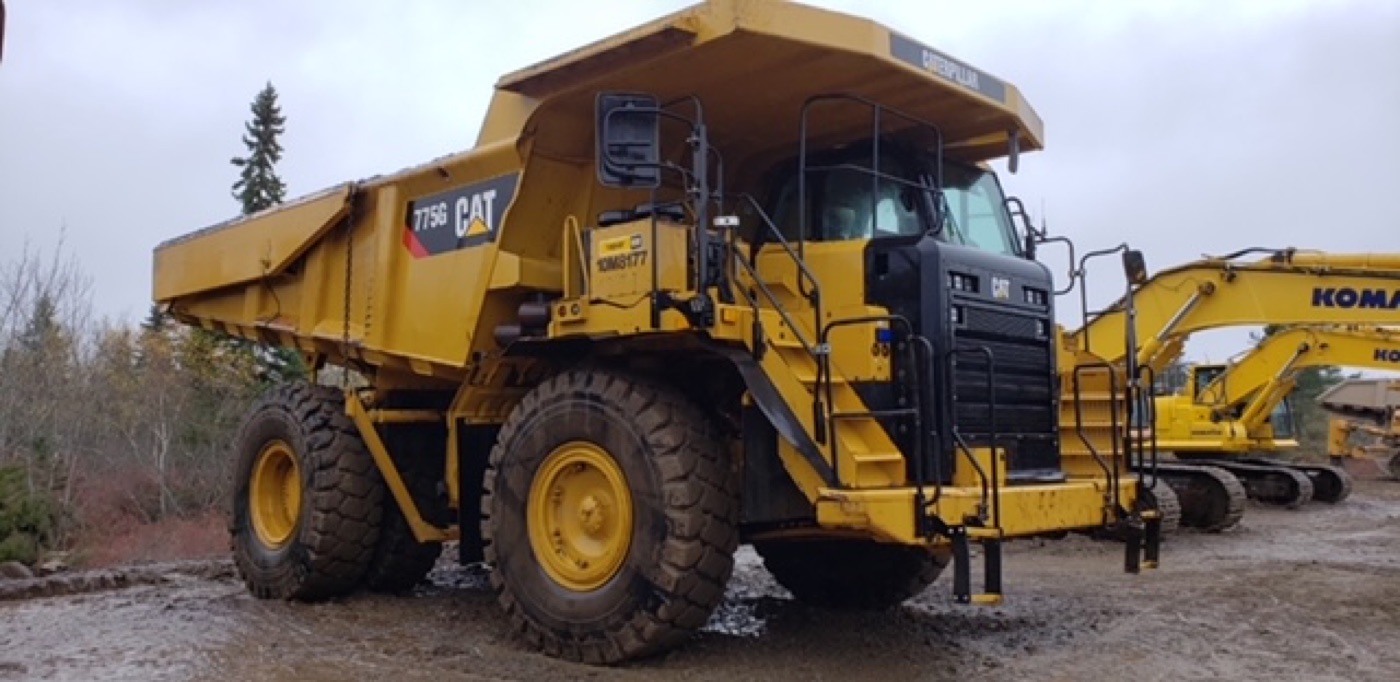 CAT haul truck after washing by O'Brien's Faster Blaster